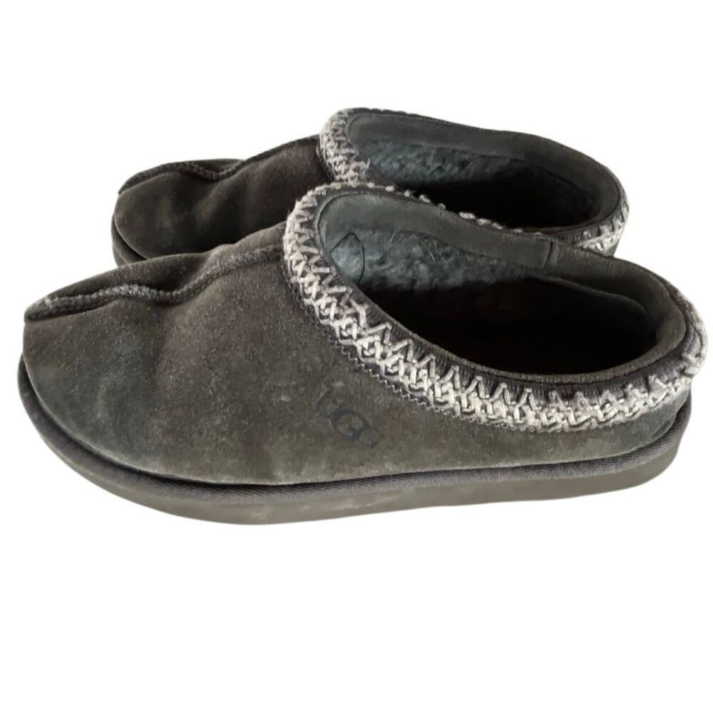 UGG Tasman Slippers Women’s 9 Men’s 8